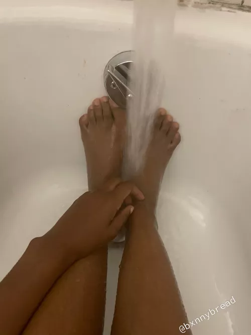 Hands and toes ☺️ [OC]