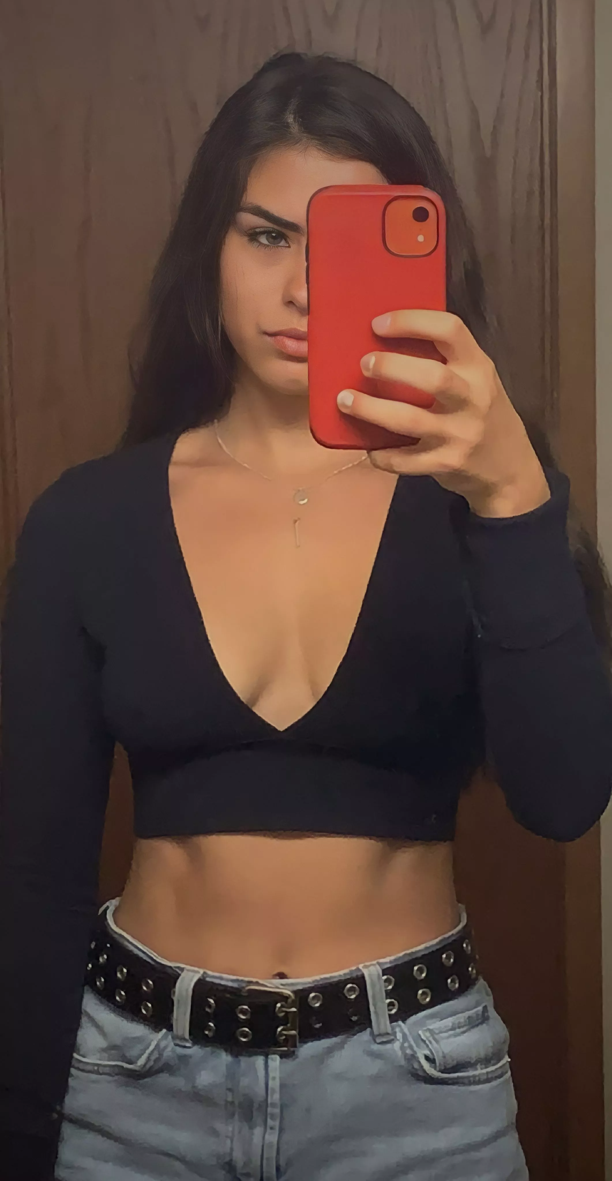 Pretty Brunette IUTR