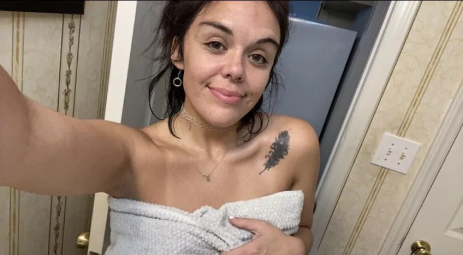 the fact that it’s almost friyay makes me mf smile