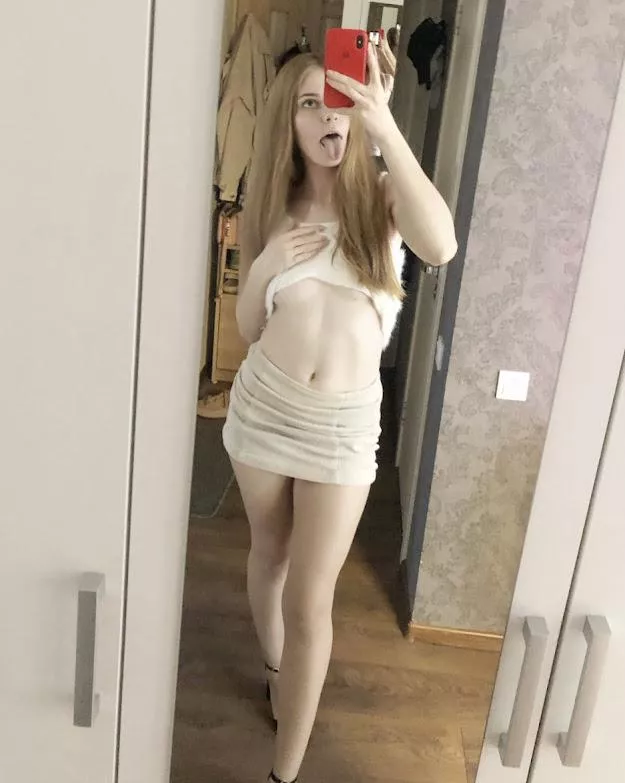 [TW] love getting my tits covered in cum 🤤