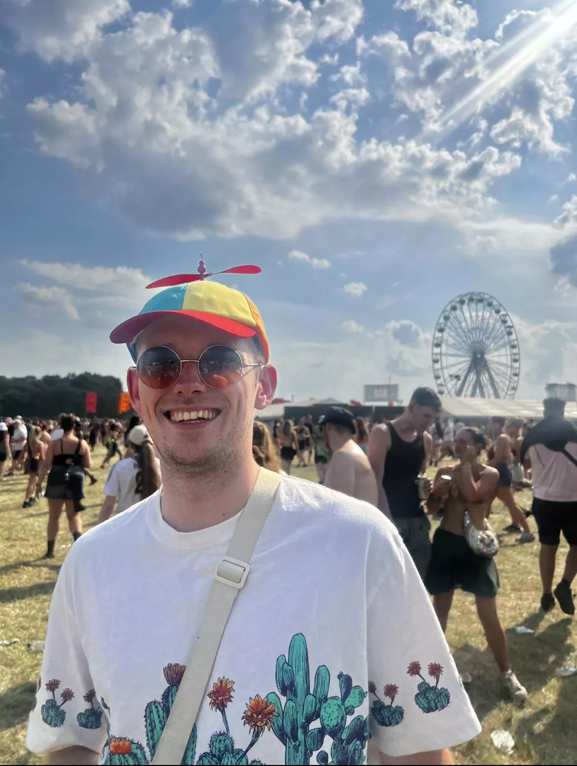 Whoever plays TCM with me gets to spin the lil propellor on my head🧢🚁