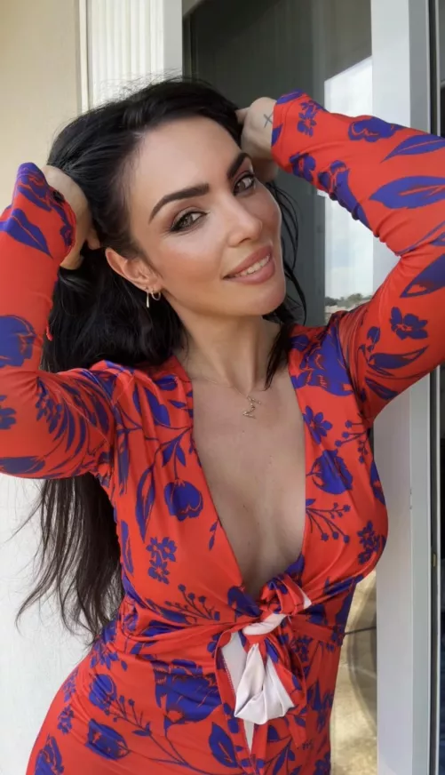 Would you date this 40 y/o mom?