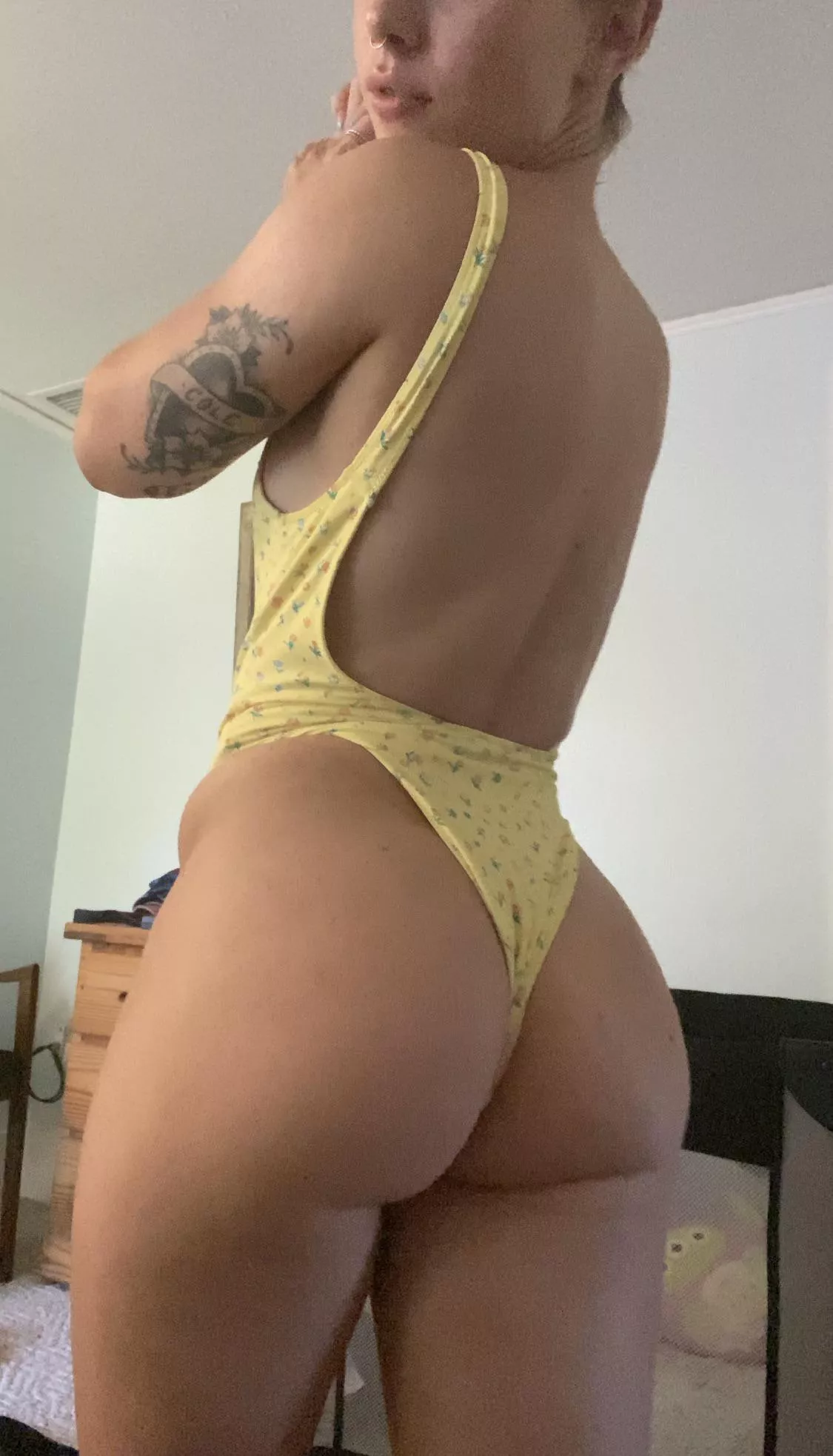 yellow is my favorite 💐