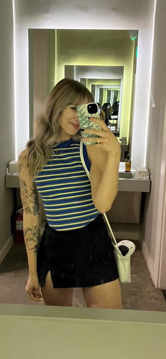 You should sneak off to the bathroom with me (f)