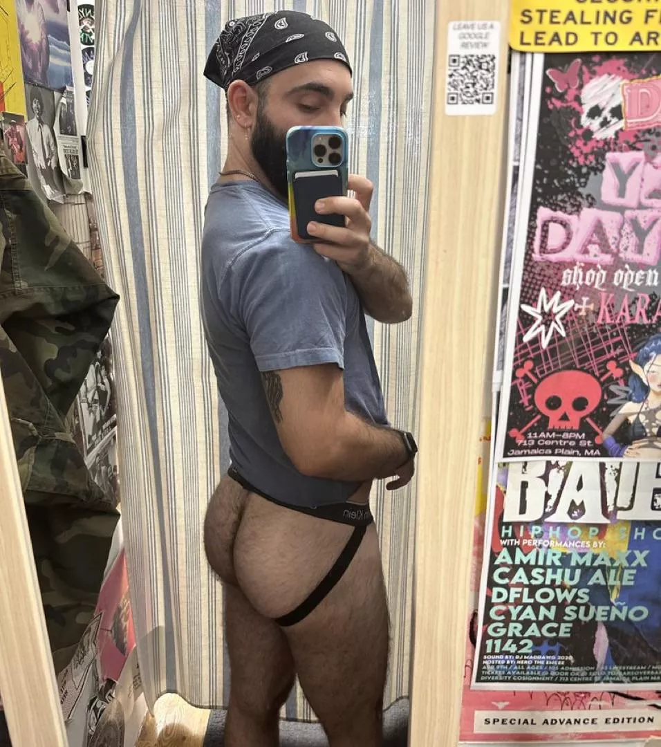 Bend me over and fuck me right in this dressing room