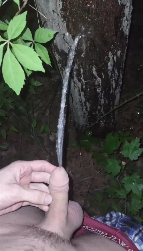 came to the conclusion that piss is basically the easiest gay kink there is. all of us are doing this multiple times every day. why not just get a pic/vid for our fellow males out there who get horny for it