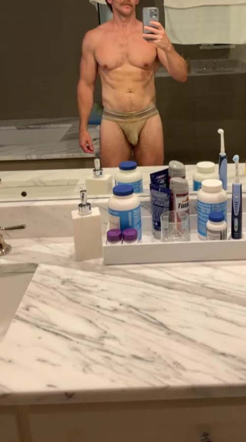 Come lift with me and barrow my jock!