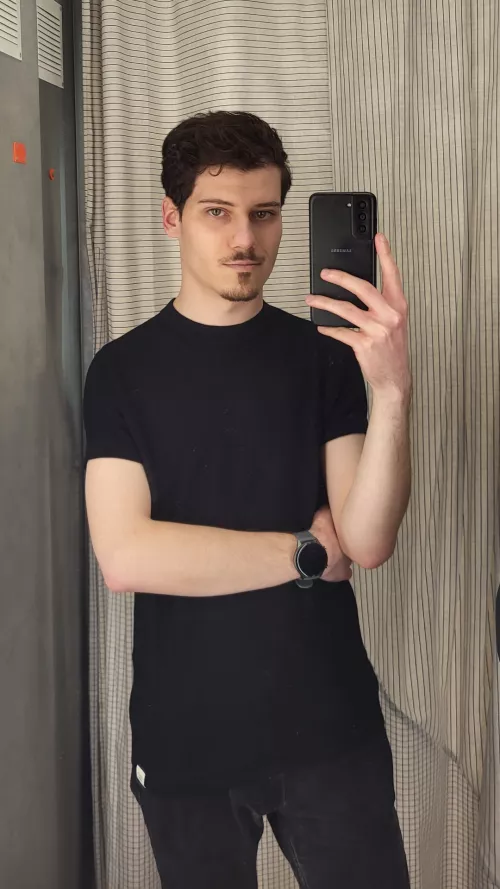 Does this count as man in black? 😅