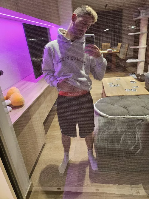 Friyay. Now to wake up haha.