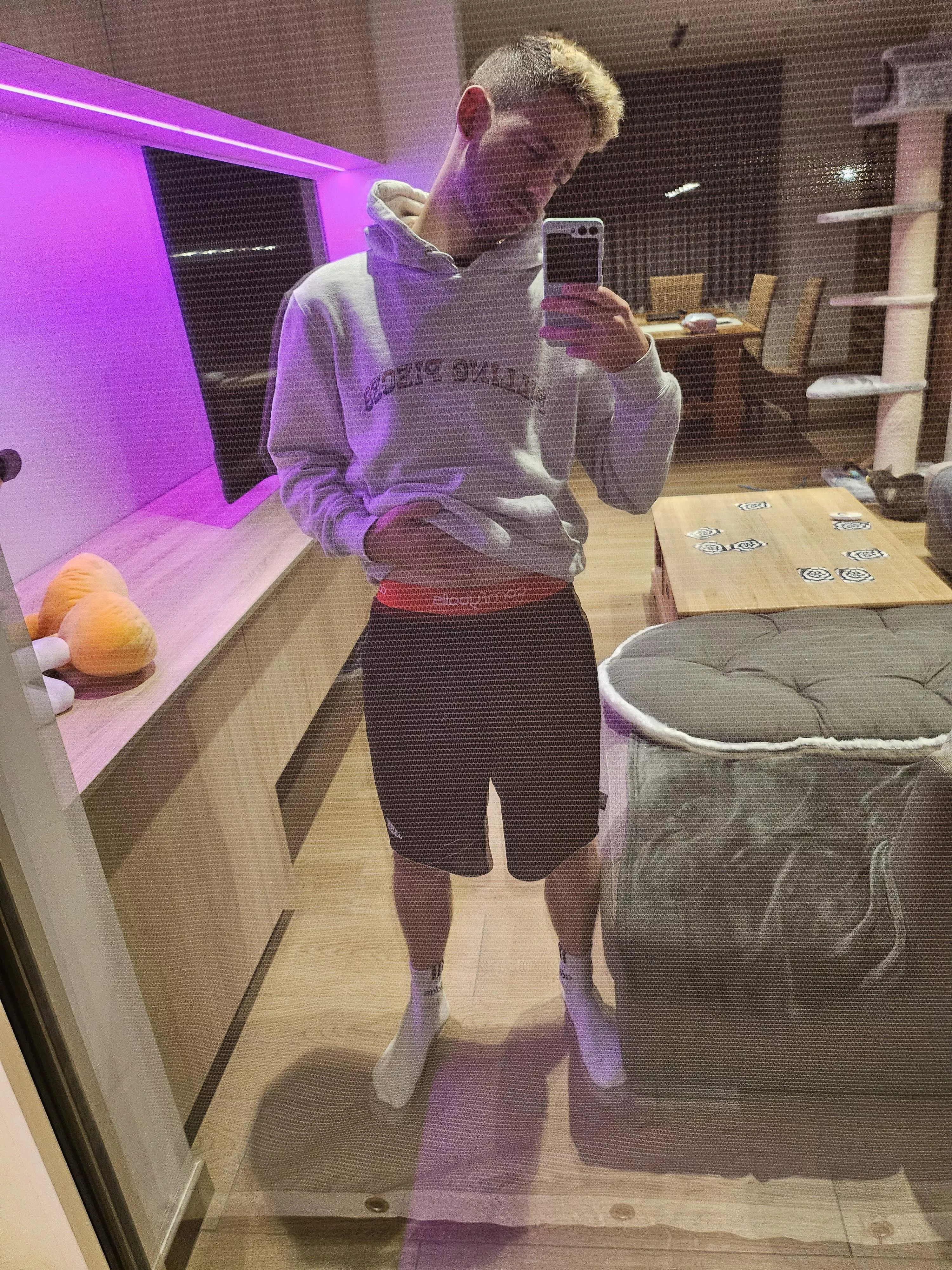 Friyay. Now to wake up haha. Friyay. Now to wake up haha.