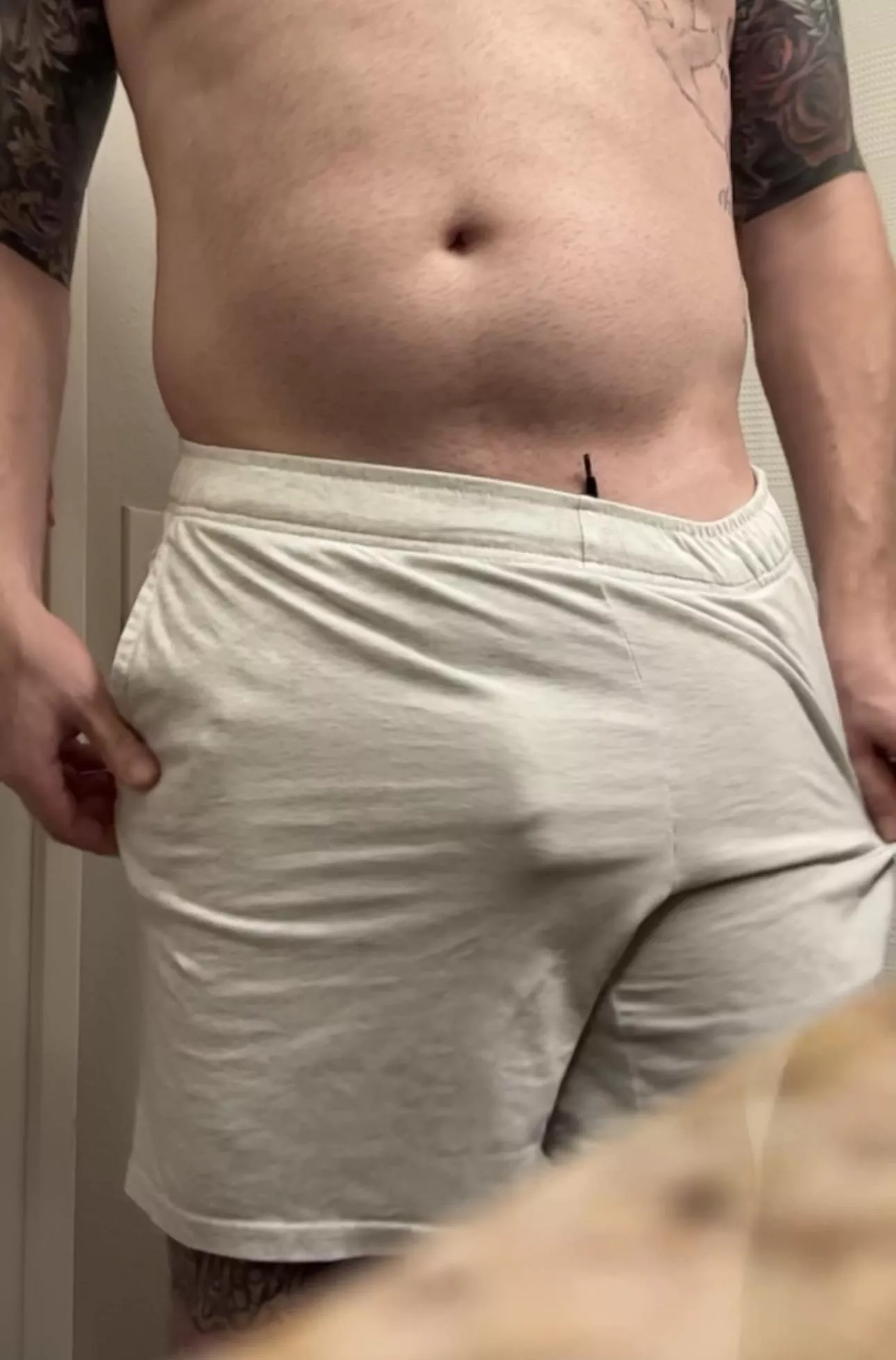 Getting ready for the shower like: