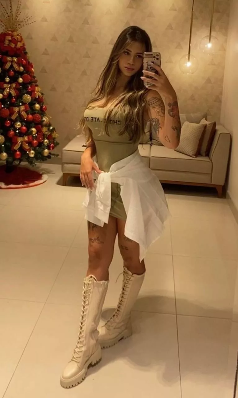 How'd you feel walking with me as your gf?