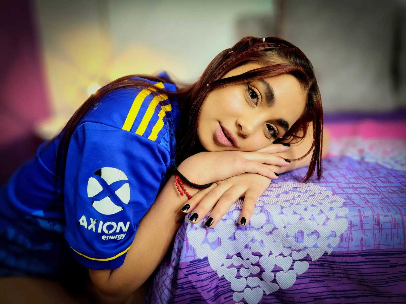 If you play with me make it in my bed.