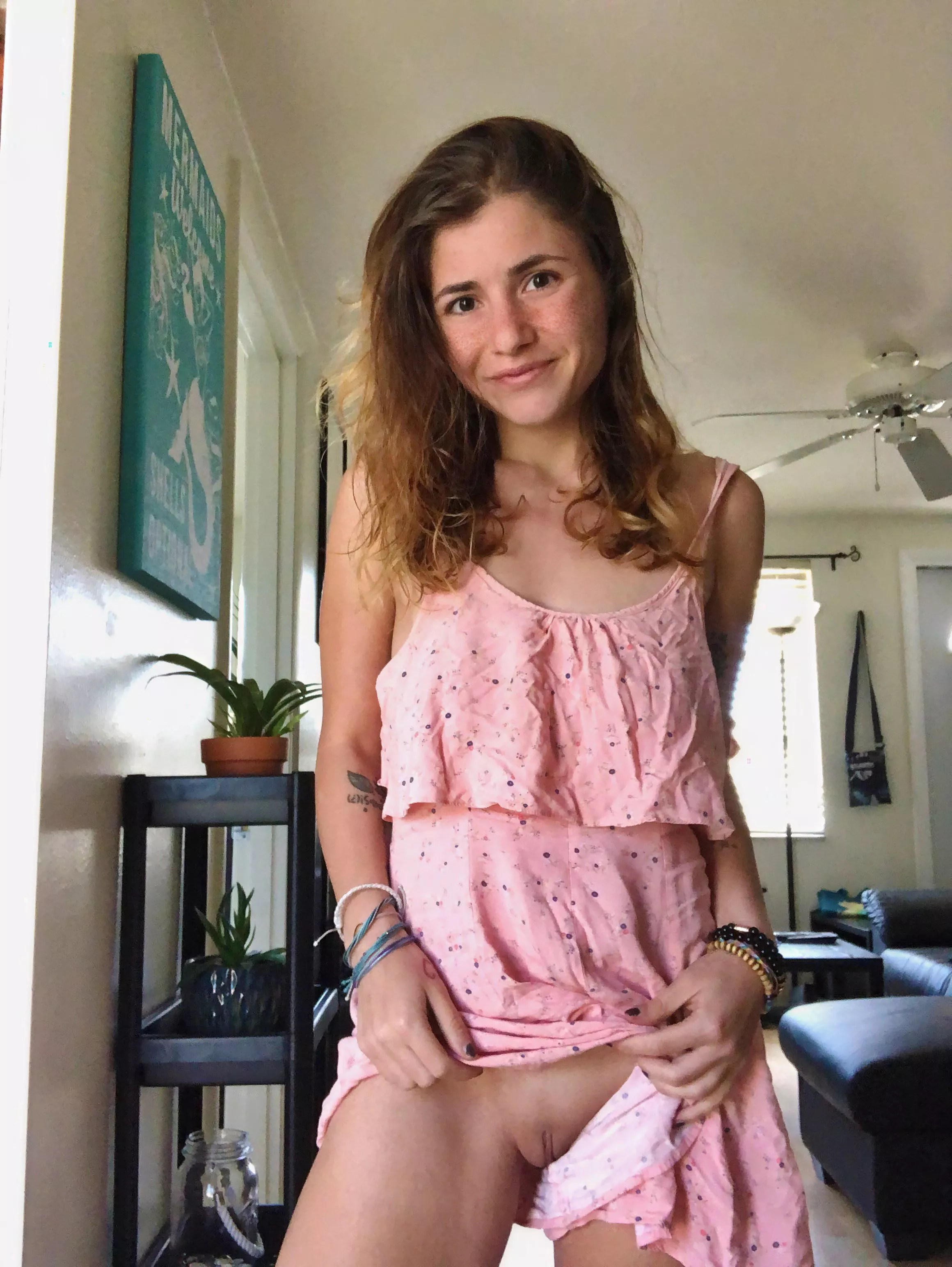 I’m 5ft and fall is my fav season..what’s your favorite fall treat??