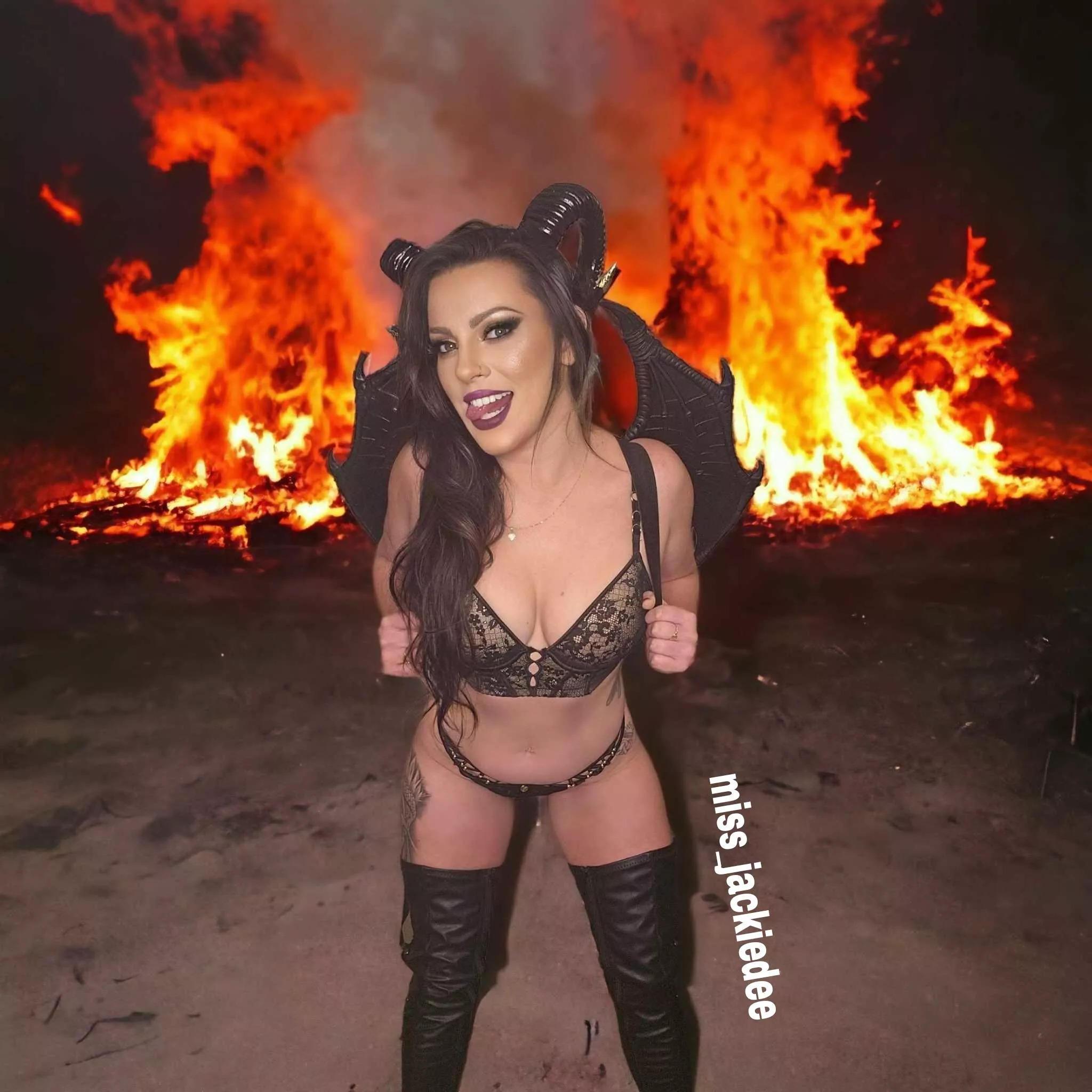 Maleficent by miss_jackiedee