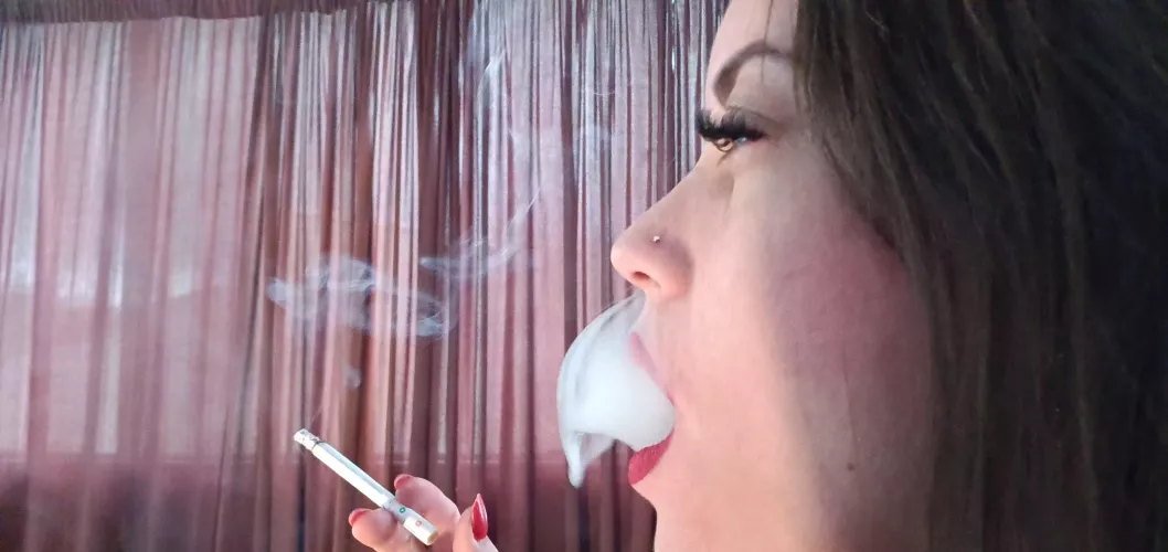 Rothmans 100s French Inhale