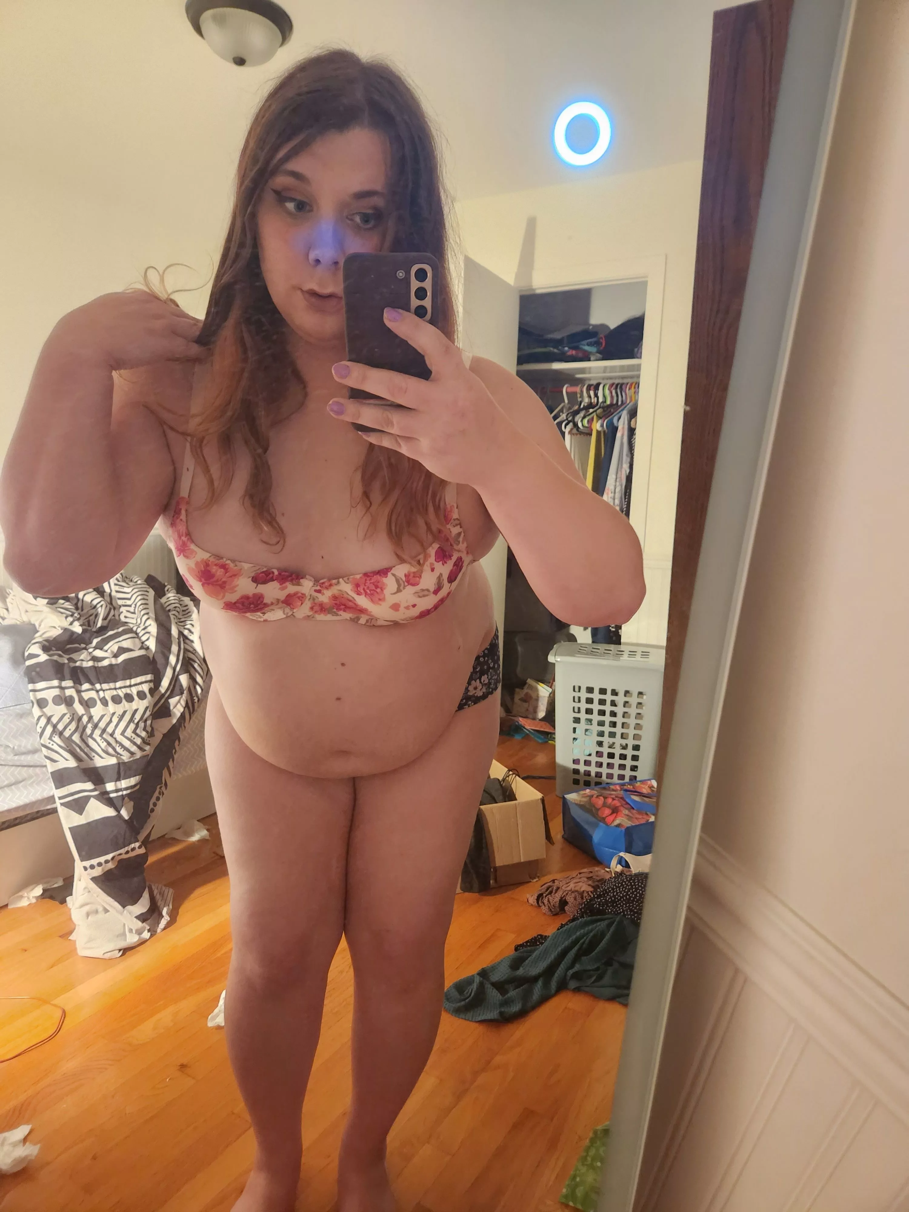 There must have been something wrong with my berries.. my nose is turning blue 🤔