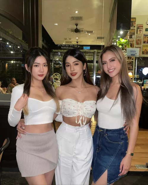 Which white top?