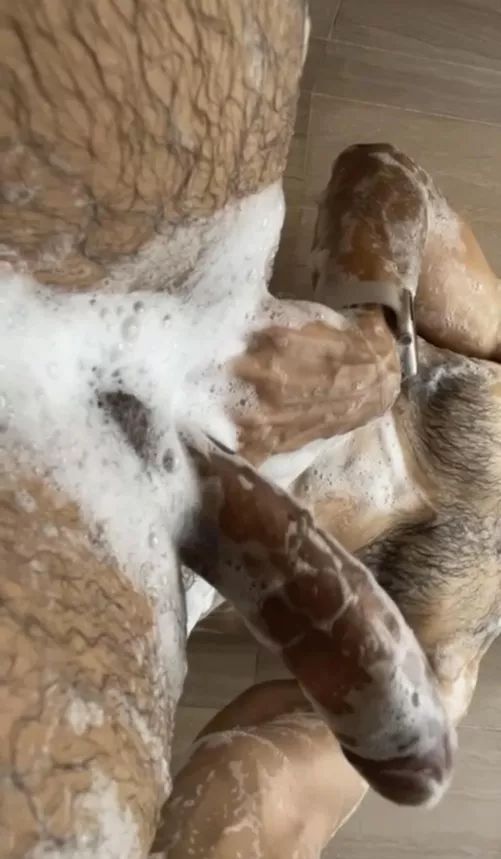 36 hairy and hung SC group? Dm me!