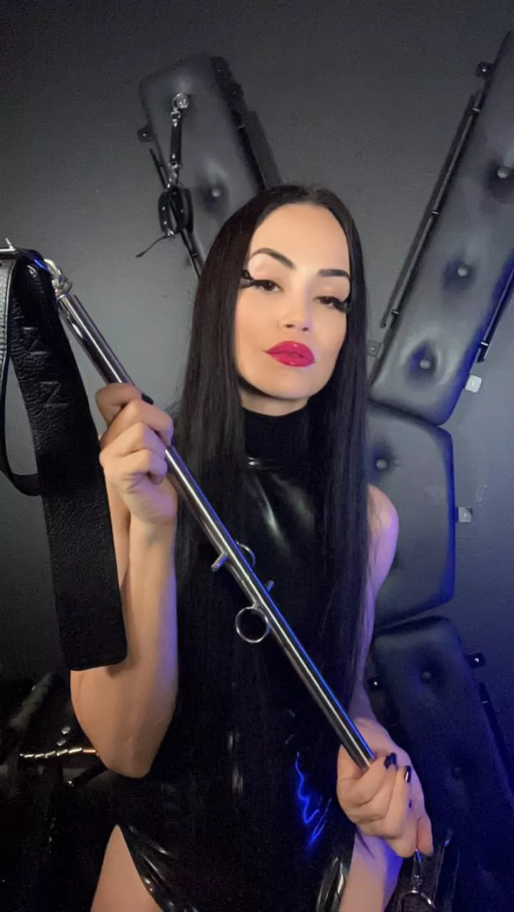 Are you waiting obediently for Naomi's degradation?