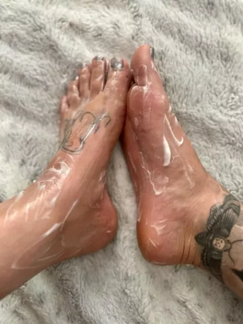 Cum rub one out with me