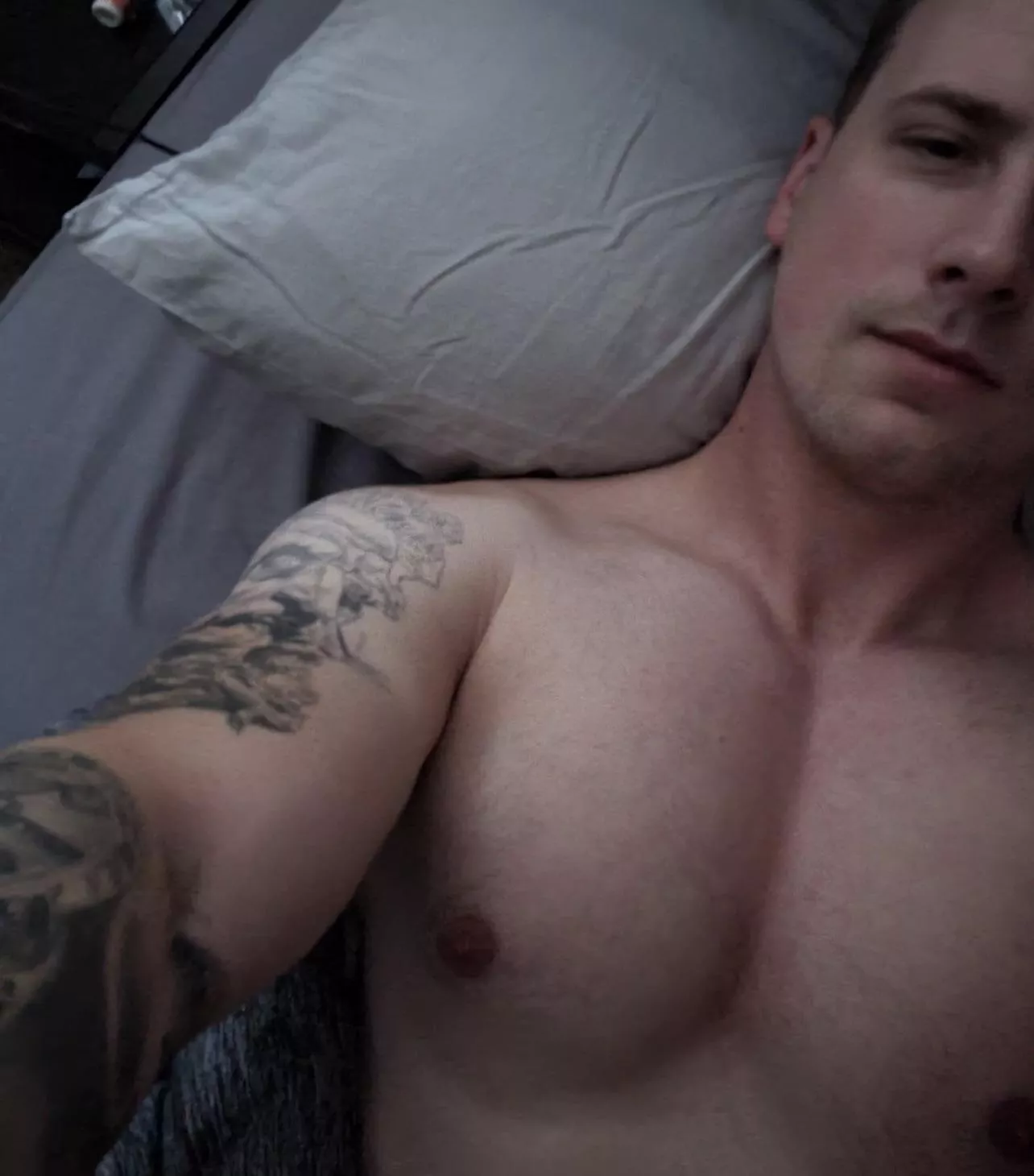 Happy Friday, sit on my face this weekend?