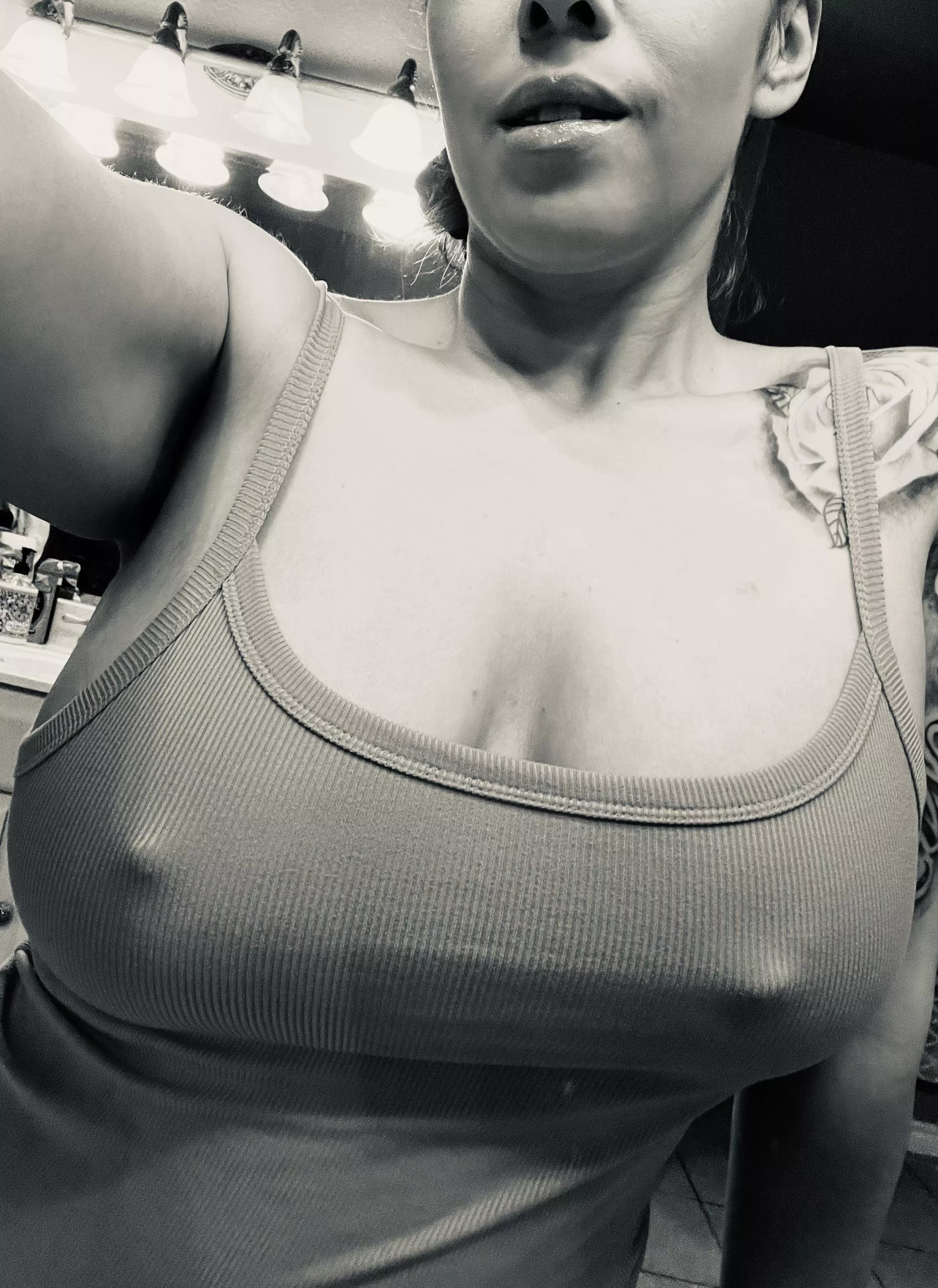 Have a full breakfast to start your day😜