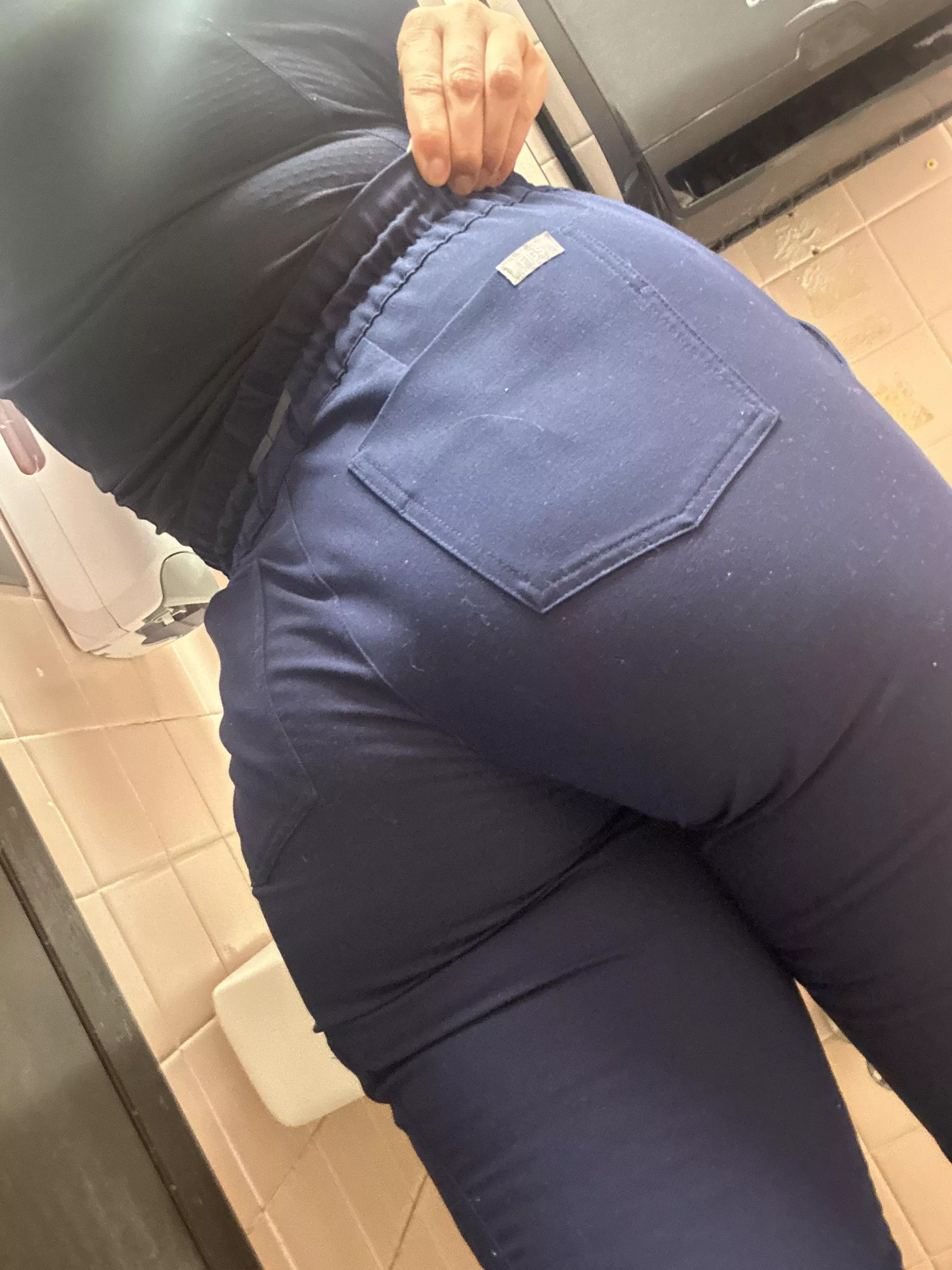 I love these pair of scrubs!