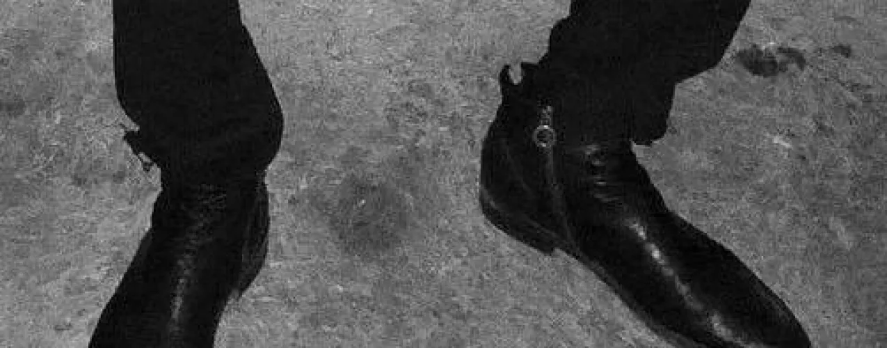 Need help identifying dress boots