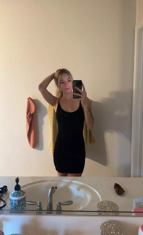 Ready for our first date 🖤