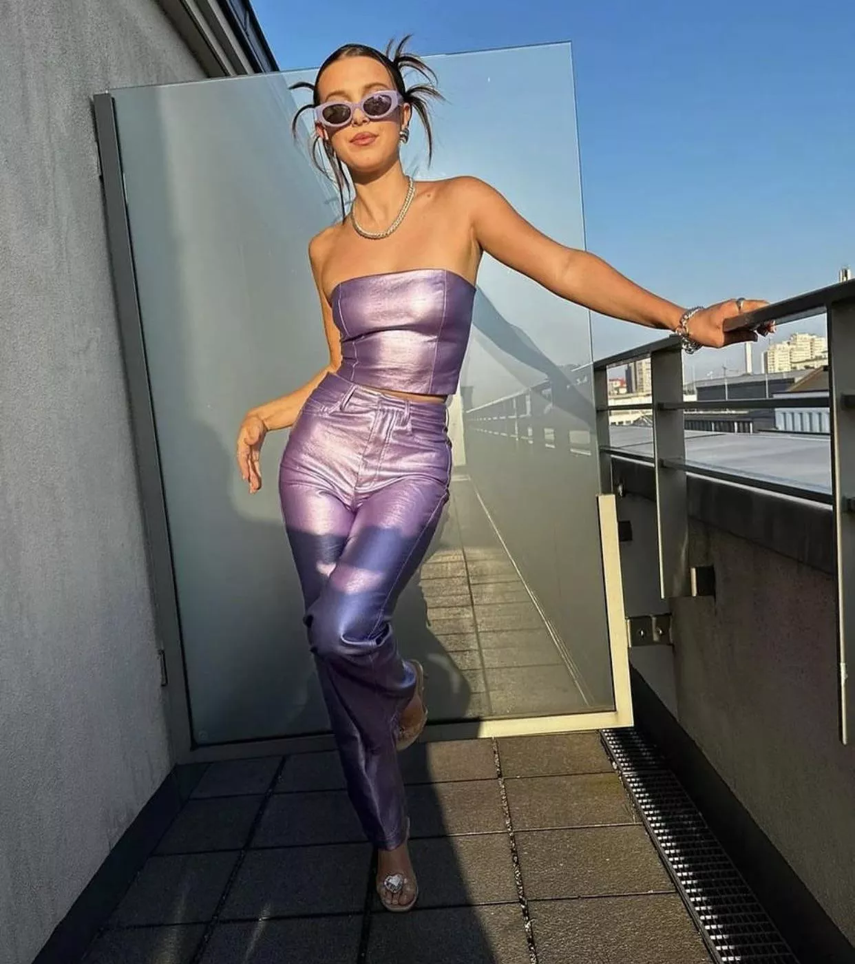 So horny & hard for Millie Bobby Brown.