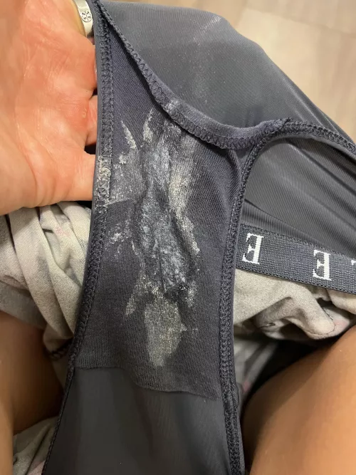 [Uk] Seller 🇬🇧 25F 💋 Dm for menu or to see my panty drawer