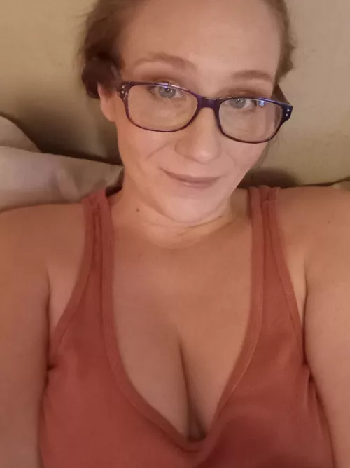 Will you be my library buddy😍