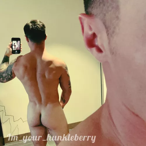 (31) I recently discovered I have dimples 😅