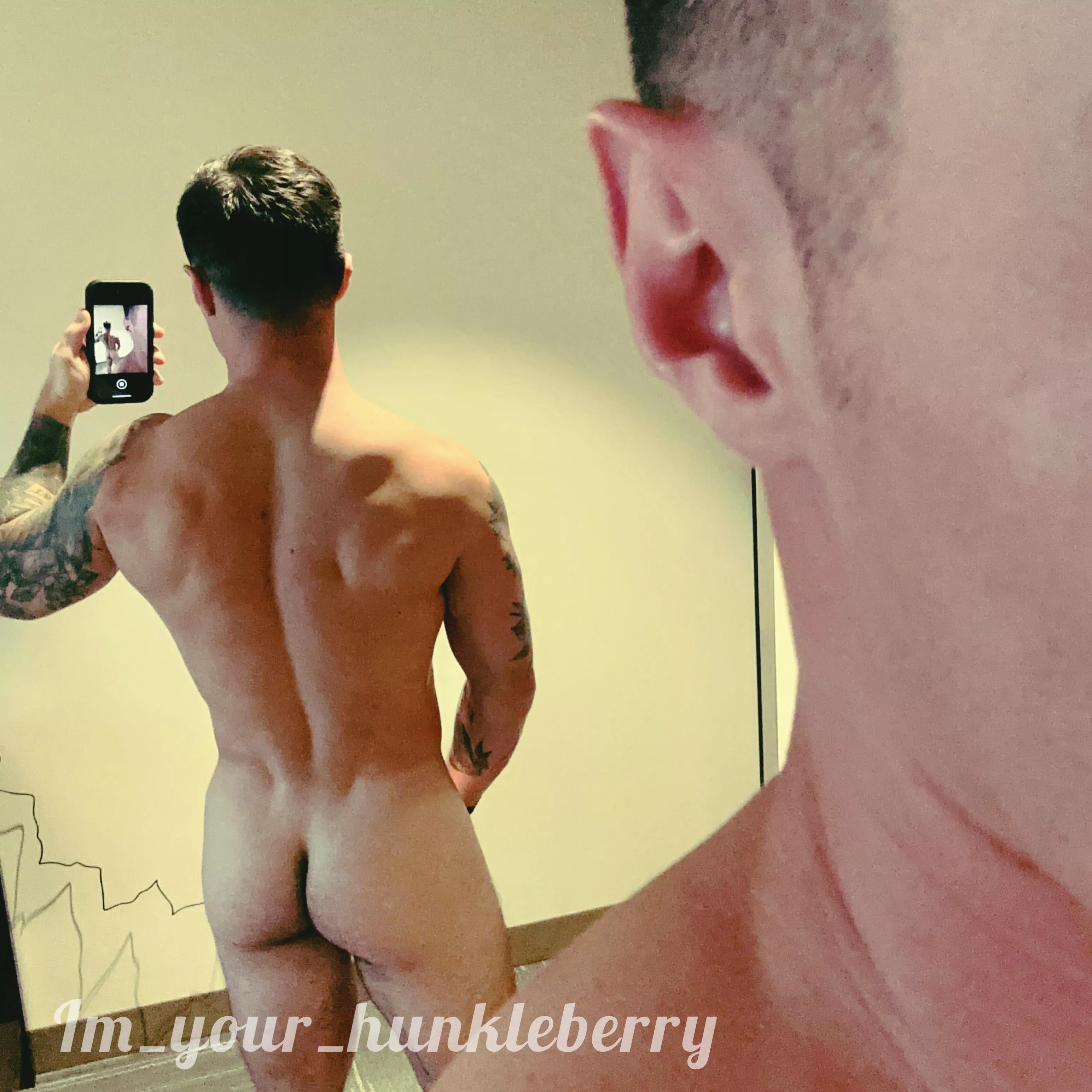 (31) I recently discovered I have dimples 😅