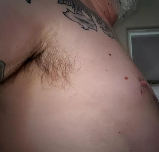 [57] I love it when I can see Dad's pit hair peeking out
