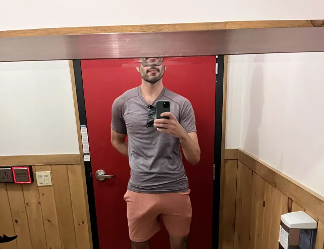 Didn’t realize these shorts put so much on display 😇