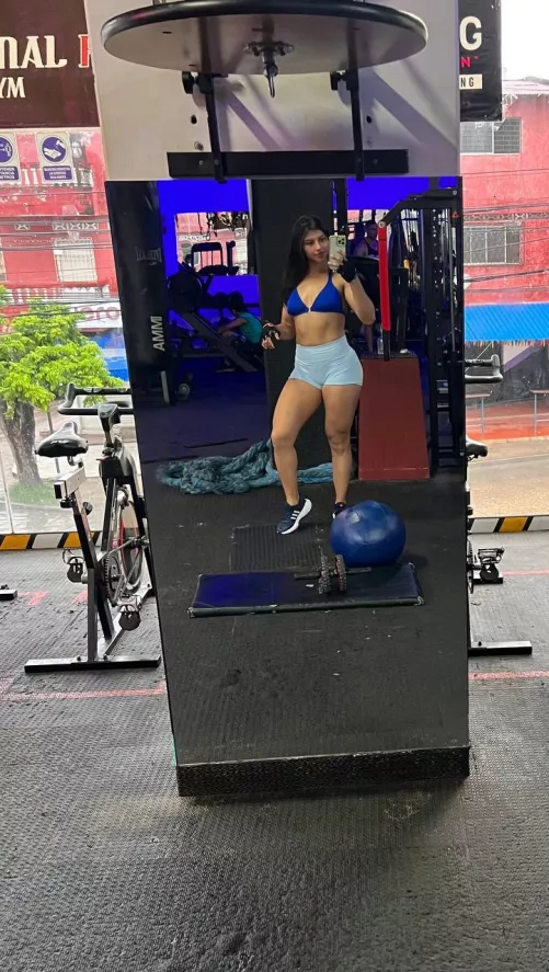 Embracing the gym life with a selfie