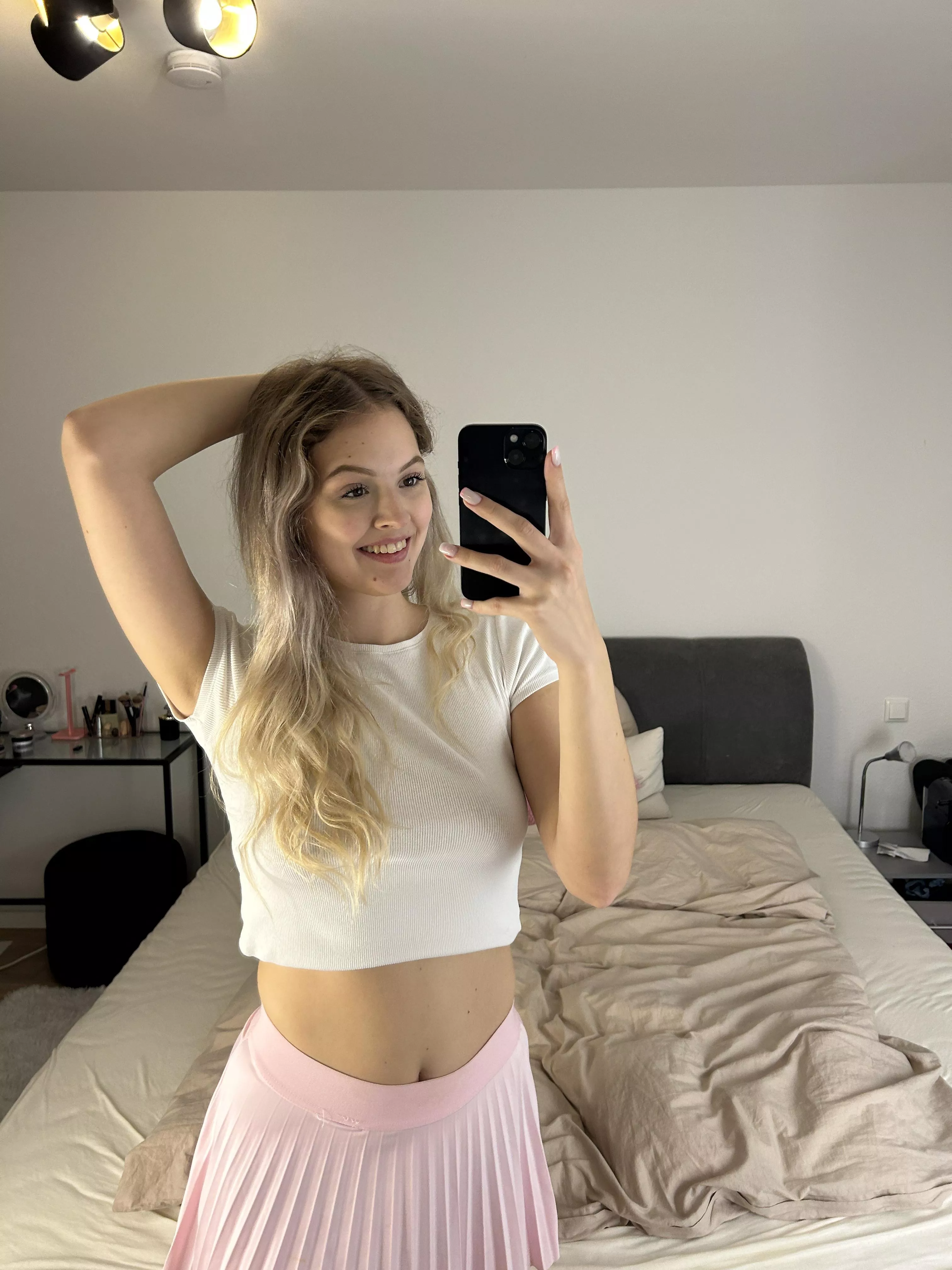 first time posting here, do you like my tennis top?😋