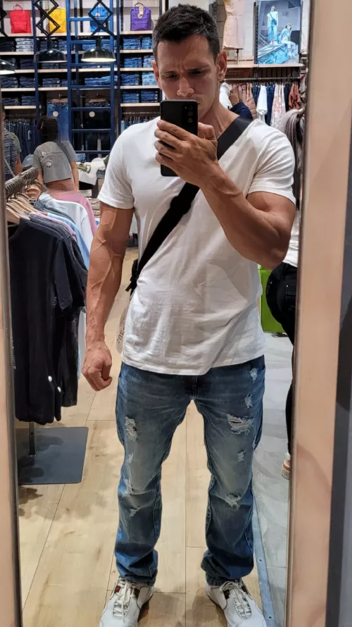 Hello 1st post🙆🏻♂️