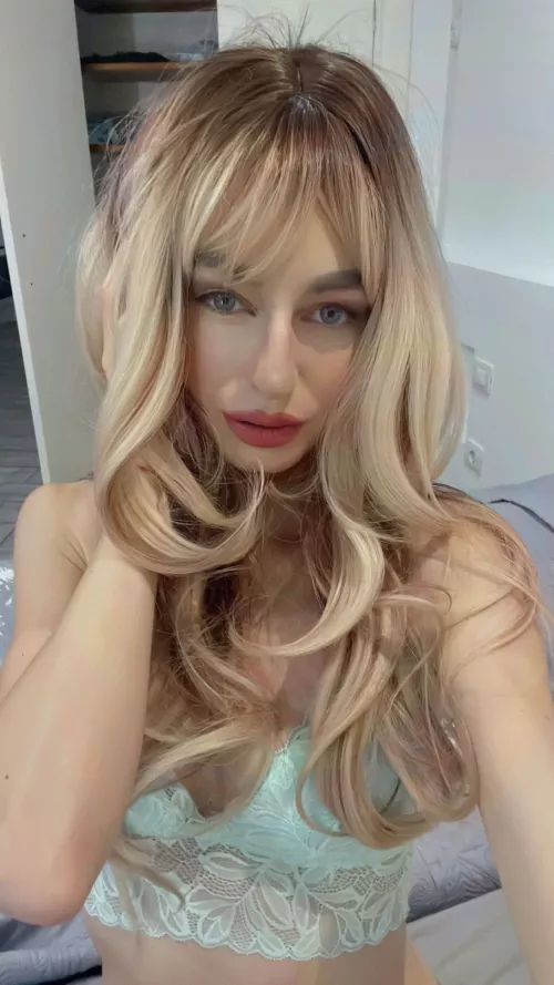 Here's my tight 18 yrs old body for you to taste!