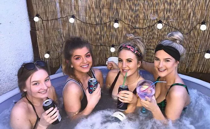 Hot tub girls ranking