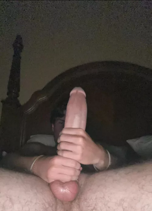 how many hands could fit?