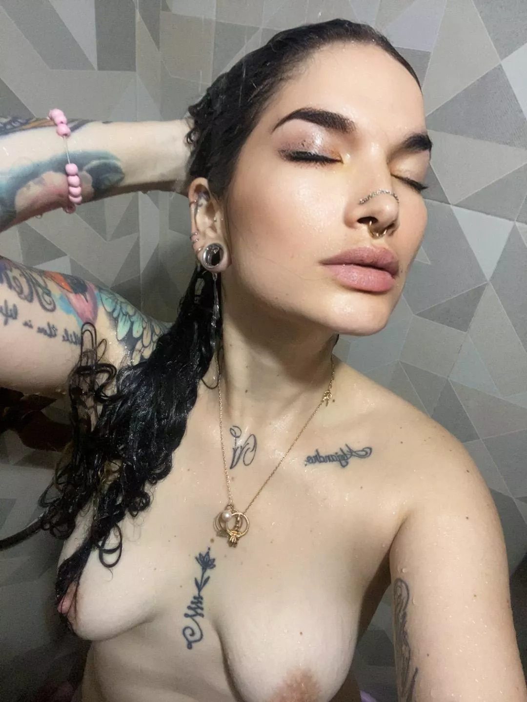 I cleaned myself so we can get dirty together, you say...