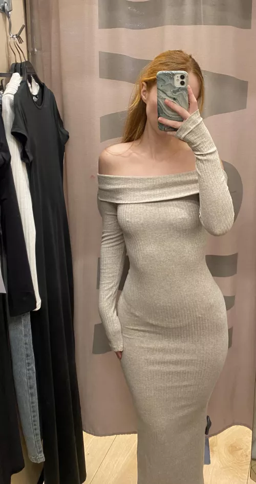 What do u think About my dress babe?