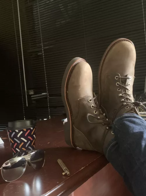 You all warned me 2 months ago that Thursdays were a gateway drug. I didn’t listen. Check out my new Chippewas.