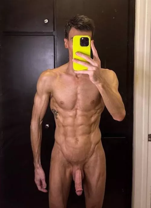 Anyone into skinny fit guys?