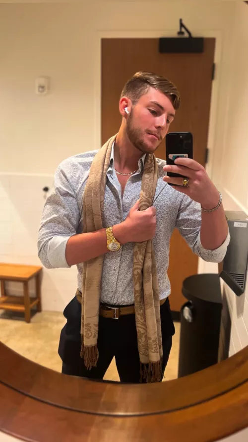 Finally able to bring out my armory of scarves 😇