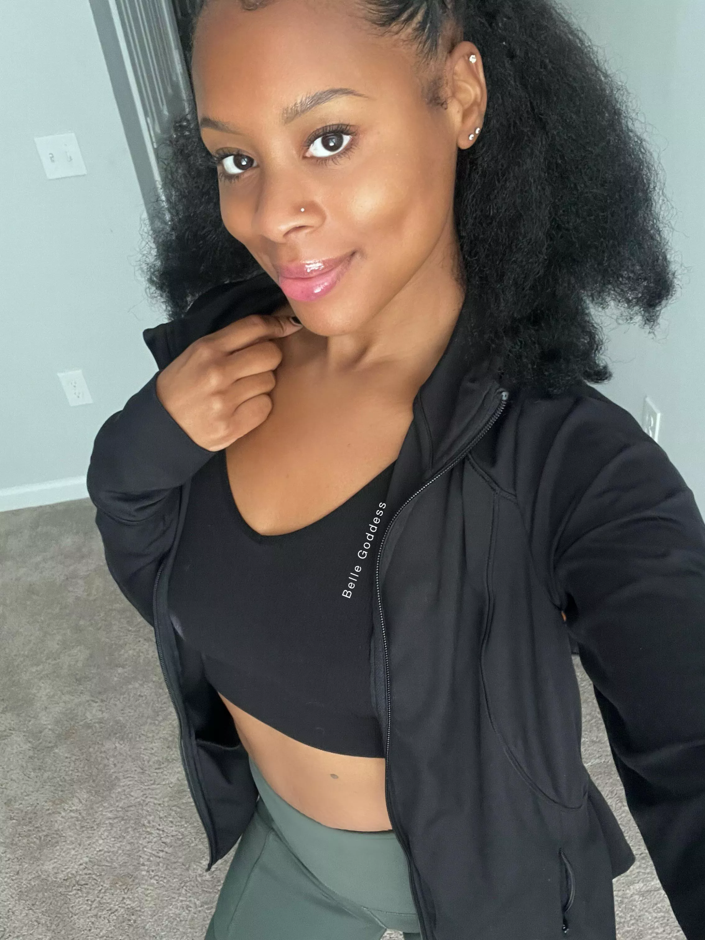 Happy Monday can I start your week off right ;)