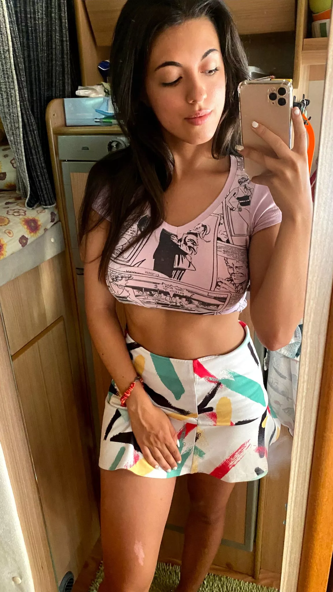 I don't mind going around in a braless look, it's comfy F19